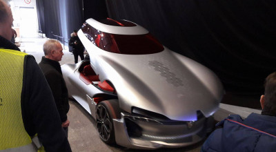 Imagini Exclusive: Renault Trezor a ajuns la Geneva! - Photo