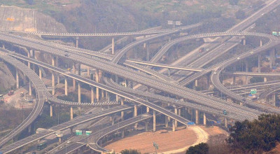 Chinezii au mai construit o minune, şoseaua etajată în cinci nivele! - Photo