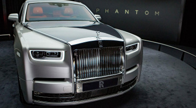 FOTO: Nu ştim cum ţi l-ai imaginat, dar iată cum arată cel mai nou Rolls-Royce Phantom VIII! - Photo