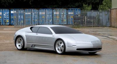 Ultimul concept semnat De Tomaso va fi vândut la licitaţie în septembrie - Photo