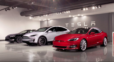 Tesla anunță lansarea polițelor de asigurare pentru modelele sale: ”Prețurile vor fi cu până la 30% mai mici decât ale companiilor tradiționale