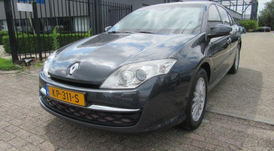 Acest Renault Laguna costă exact cât un Mercedes de ultimă generaţie. Uite ce îl face atât de scump - Photo