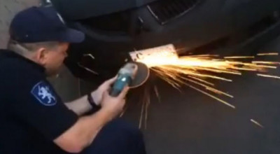 Atenţie şoferi! Plăcuţele de înmatriculare nu vor mai fi scoase pentru parcarea neregulamentară - Photo