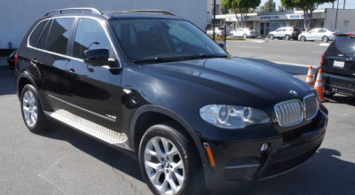 I-a acționat în judecată pe cei de la BMW după ce X5-ul său i-a strivit degetul în ușă ca într-o menghină! - Photo