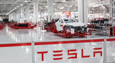 Tesla întâmpină dificultăți în asamblarea EV-ului Model 3 din cauza pieselor cu defect - Photo