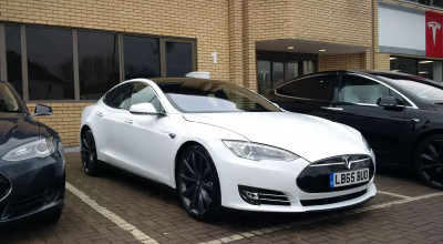 Tesla recheamă 123.000 de automobile din cauza șuruburilor ruginite! - Photo