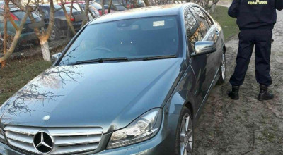 Un moldovean prins la vama Albița cu un Mercedes furat din Marea Britanie! - Photo