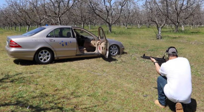 VIDEO: Cât de rezistent poate fi un S-Class în fața gloanțelor? - Photo
