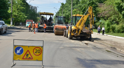 Primăria anunță programul de reparații a străzilor pentru ziua de azi. Vezi ce zone să ocolești - Photo