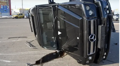 CHIȘINĂU: Un G-Class s-a împiedicat de un Yaris și s-a răsturnat (VIDEO) - Photo