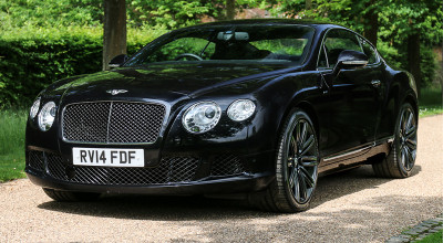 Sir Elton John își scoate mașina la licitație! Bentley Continental GT Speed va fi vândut cu cel puțin 79.000 de euro - Photo