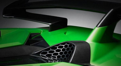 Cu câteva zile înainte de prezentarea oficială, Lamborghini publică noi imagini teaser cu Aventador SVJ! - Photo