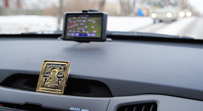 Iată țara în care taximetriștilor le-au fost interzise iconițele și alte obiecte religioase în mașini! - Photo