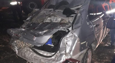 (FOTO) Mașina polițistului furată din fața Inspectoratului a fost găsită! Din păcate în timpul urmăririi a fost făcută zob - Photo