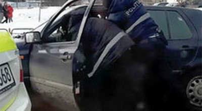 (VIDEO) ANTA și INP atacă din nou! Un taximetrist a fost scos cu forța după ce a încercat să fugă de oamenii legii - Photo