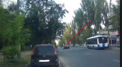 O companie de asigurări solicită 52.000 lei de la familia unui copil lovit pe trecerea de pietoni, pentru a repara mașina! - Photo