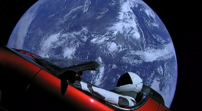 Un an de la lansarea în spațiu a EV-ului Tesla în spațiu! Află unde se află acum Roadster-ul lui Elon Musk - Photo