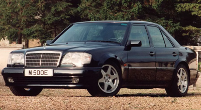 Mercedes E500 Limited sărbătorește aniversarea de 25 de ani! Află scurtul istoric al legendarului sedan de performanță - Photo