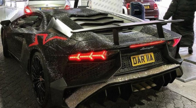 (VIDEO) O moldoveancă și-a acoperit Aventador-ul cu două milioane de cristale Swarovski și a uimit toată Londra! - Photo