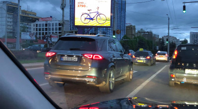 (FOTO) Primul Mercedes-Benz GLE adus în Moldova surprins pe străzile din capitală! - Photo