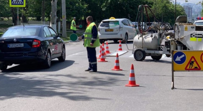 S-a dat startul lucrărilor de aplicare a marcajului rutier pe străzile din capitală! - Photo