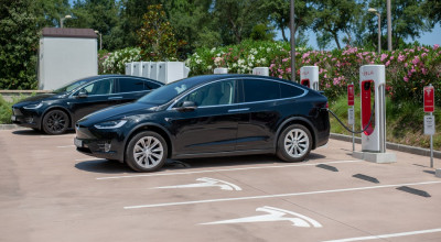 În timp ce tu cauți un diesel, peste ocean se fac cozi la stațiile de alimentare a EV-urilor! - Photo