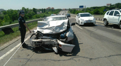 (VIDEO) Moment de groază în care un șofer filmat cum merge pe contrasens este lovit în plin, lângă Ialoveni! - Photo