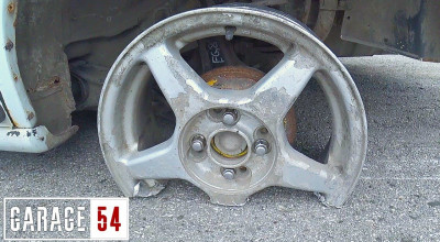 (VIDEO) EXPERIMENT: Află ce se întâmplă dacă mergi prea mult cu frâna de mână trasă! - Photo