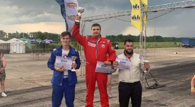 (VIDEO) Piloții moldoveni de Drag Racing continuă să înregistreze victorii! Două cupe cu locul 1 aduse acasă de la etapa din România - Photo