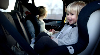 Este oare obligatorie transportarea copilului într-un scaun auto special? Vezi ce spune legea - Photo