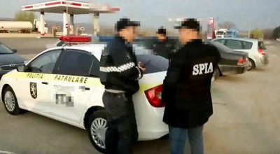 (VIDEO) Patru ofițeri INP riscă 5 ani de închisoare pentru corupere pasivă! - Photo