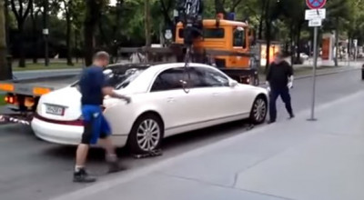 (VIDEO) Dacă ai un Maybach poți parca unde vreai fără frica că cineva îl va tracta! Află de ce - Photo