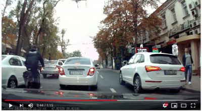 Un șofer a fugit de polițistul pe bicicletă! Acceleratorul în podea și s-a făcut nevăzut (VIDEO) - Photo