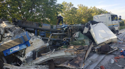 Accident șocant în raionul Fălești! Un camion a fost făcut bucăți după ce a derapat de pe șosea - Photo