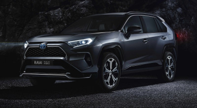 Toyota RAV4 câștigă titlul Car of The Year în Japonia! - Photo