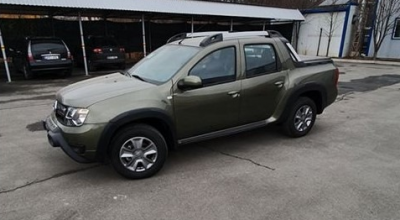 Renault Duster Oroch, singurul din Moldova, a fost surprins într-o parcare! - Photo