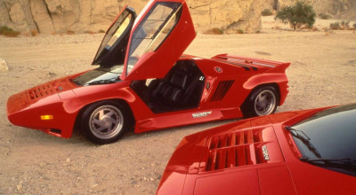 Vector W8: Cel mai frumos supercar american din istorie împlinește 30 de ani! - Photo