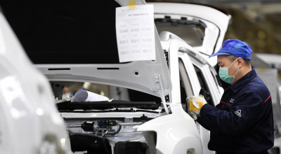 Industria auto infectată grav de coronavirus! Vânzările de mașini au scăzut în China cu 92%! - Photo