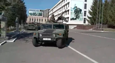 Armata va patrula străzile orașului. Ne păzesc pe noi de noi înșine, alături de echipajele INP - Photo