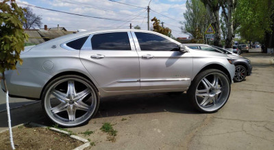 Premieră: Cultura DONK a ajuns și în Moldova cu un Chevrolet Impala pe roți ridicole - Photo