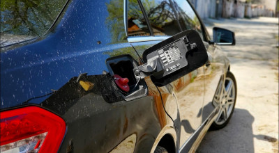 (VIDEO) Probleme cu ușița rezervorului la Mercedes W212? Vezi cum rezolvi rapid problema - Photo