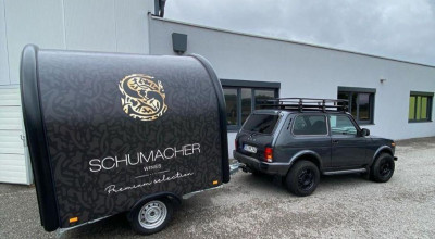 Fratele lui Michael Schumacher și-a cumpărat o Lada 4x4! Aceasta va fi folosită pe post de wine bar - Photo