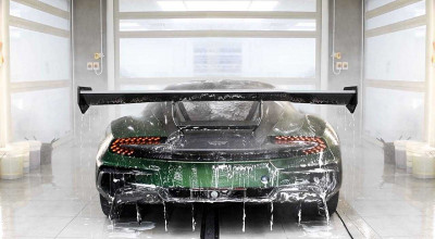 (VIDEO) Vezi cum este spălat și protejat Aston Martin Vulcan! În toată lumea există doar 24 de exemplare ale modelului - Photo