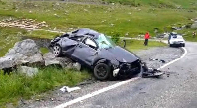 Accident tragic pe Transfăgărășan! În urma impactului șoferul fără centura cuplată a decedat - Photo