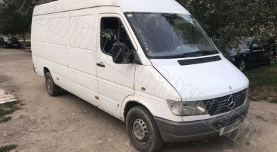 Un șofer din Ungheni a rămas fără vehicul după ce a fost prins cu seria caroseriei modificată ilegal! - Photo