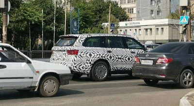SUV-ul lui Putin, Aurus Komendant pentru prima dată a fost surprins pe drumurile publice! - Photo