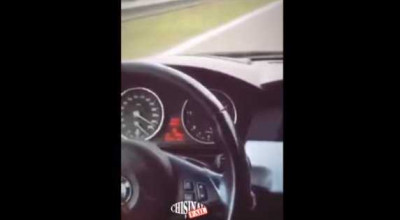 (VIDEO) O moldoveancă s-a filmat în timp ce rula cu viteza de 240 km pe oră! - Photo