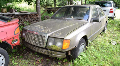 (VIDEO) Vezi cum pornește un Mercedes-Benz W124 după ce a stat abandonat timp de 16 ani! - Photo