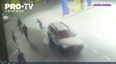 A mers cu Duster-ul peste oameni vii, ca în off-road! Imagini șocante de la o benzinărie din Cantemir (VIDEO) - Photo