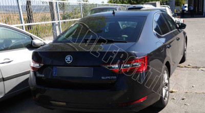 A achitat doar 8.000 euro pentru o Skoda Superb din 2018, dar ghinion! Mașina cu acte falsificate, reținută la vamă - Photo